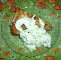 Apfelkuchen mit Sahne