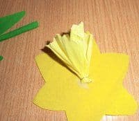 Rosette einkleben