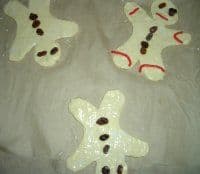 Hefeteigmännchen auf Blech