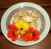 Artikelbild Kräuterbutter mit Kapuzinerkresseblüten