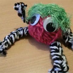 Artikelbild Kopflinge aus Wollresten wickeln und flechten