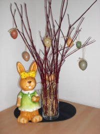 Vase mit Stroh