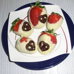 Erdbeeren in weißer Schokolade